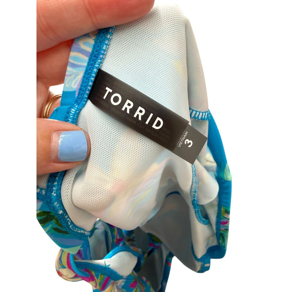 Torrid Wireless Swim Top 3X Blue Tropical Flutter Sleeve Floral Bikini Padded - Picture 8 of 10